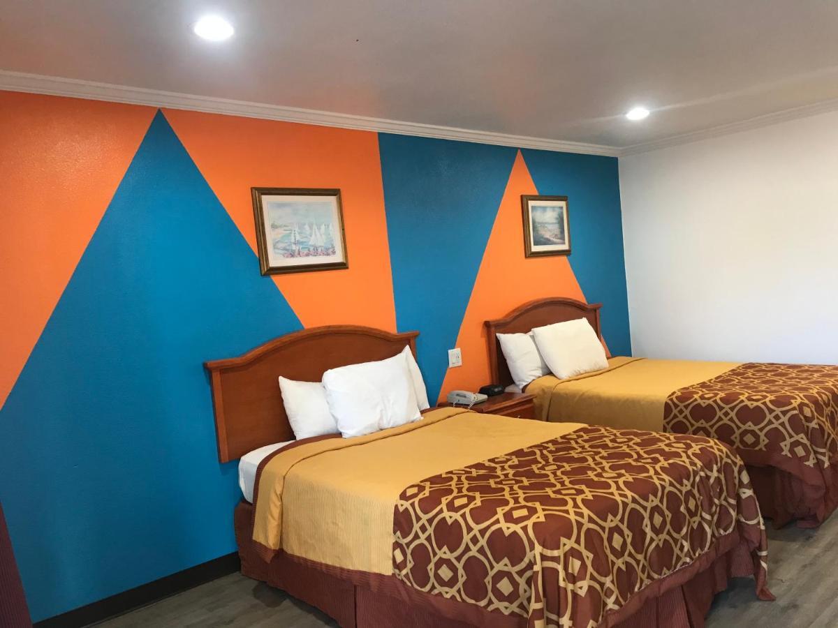 Americas Best Value Inn Bowie Bagian luar foto